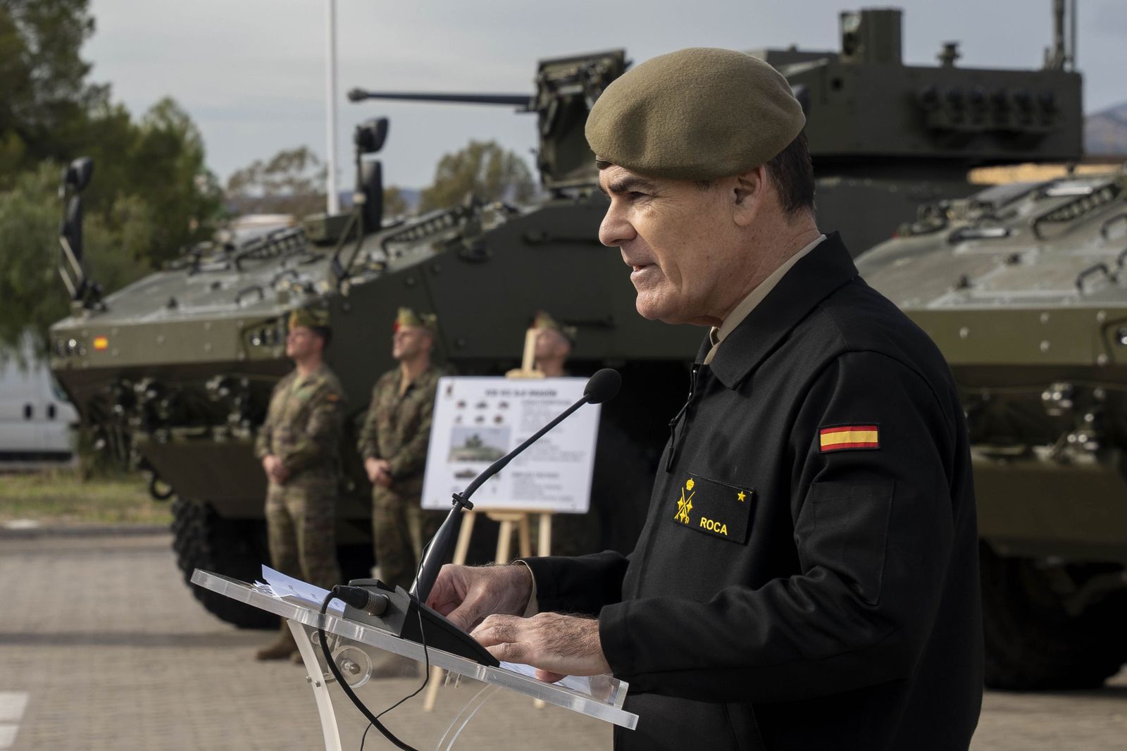 Margarita Robles entrega en Viator los primeros vehículos 8x8 ‘Dragón’ al Ejército de Tierra