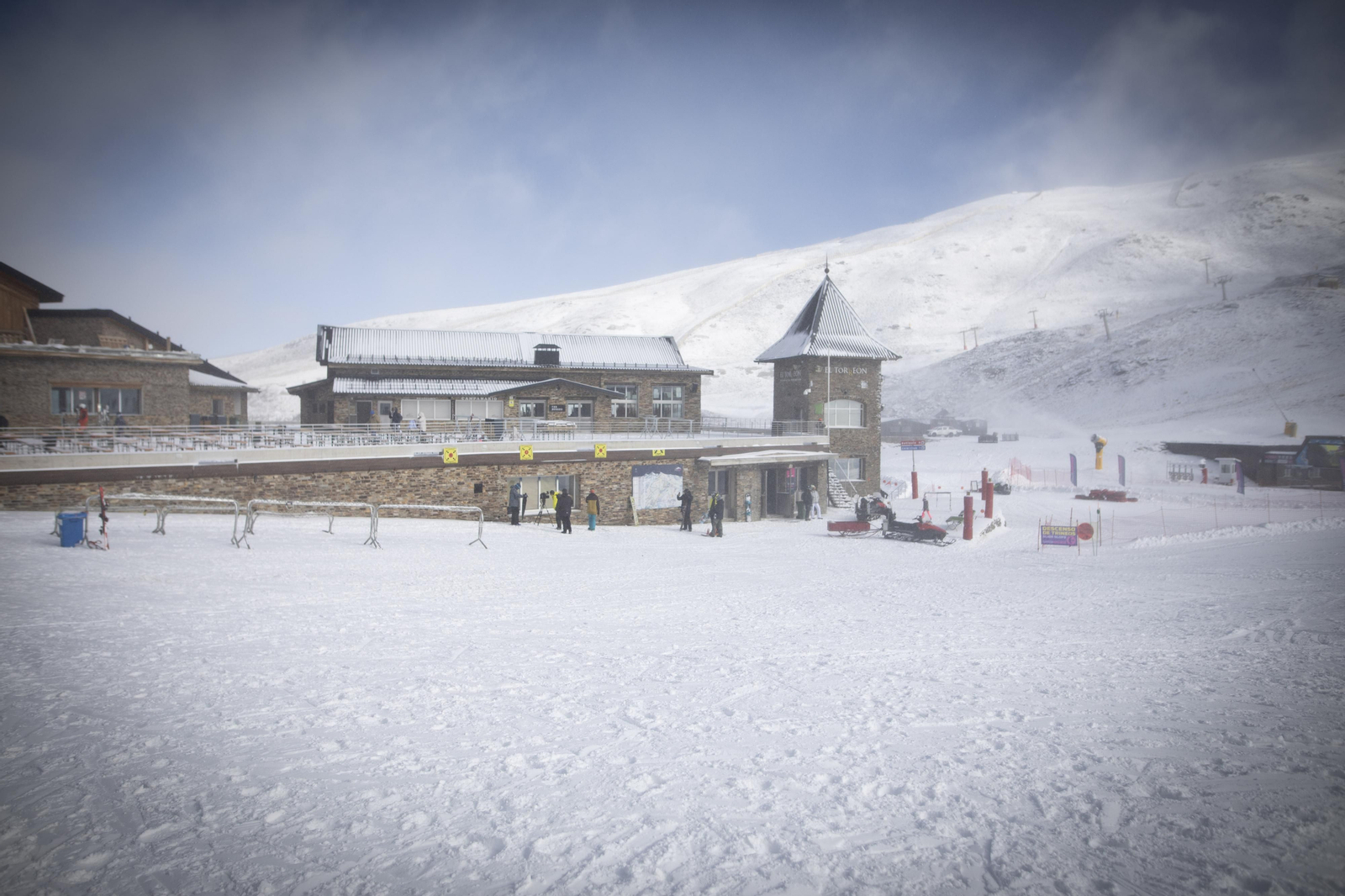 Fotos: así ha sido el inicio de la temporada de esquí en Sierra Nevada