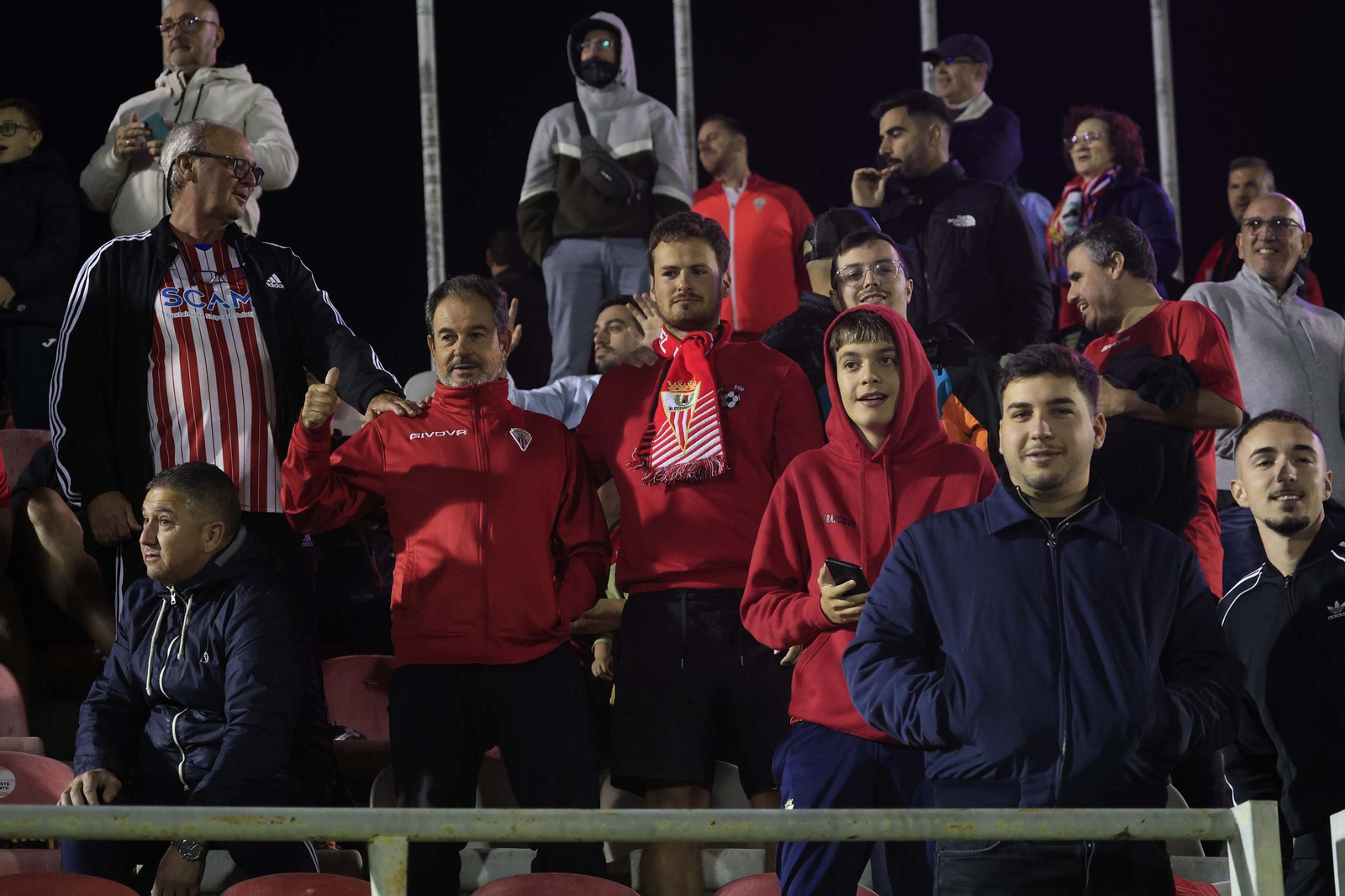 Búscate en las fotos del Algeciras CF - Antequera en el Nuevo Mirador