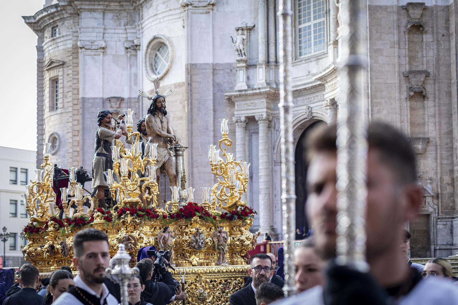 traslado columna semana santa cadiz 13.jpg