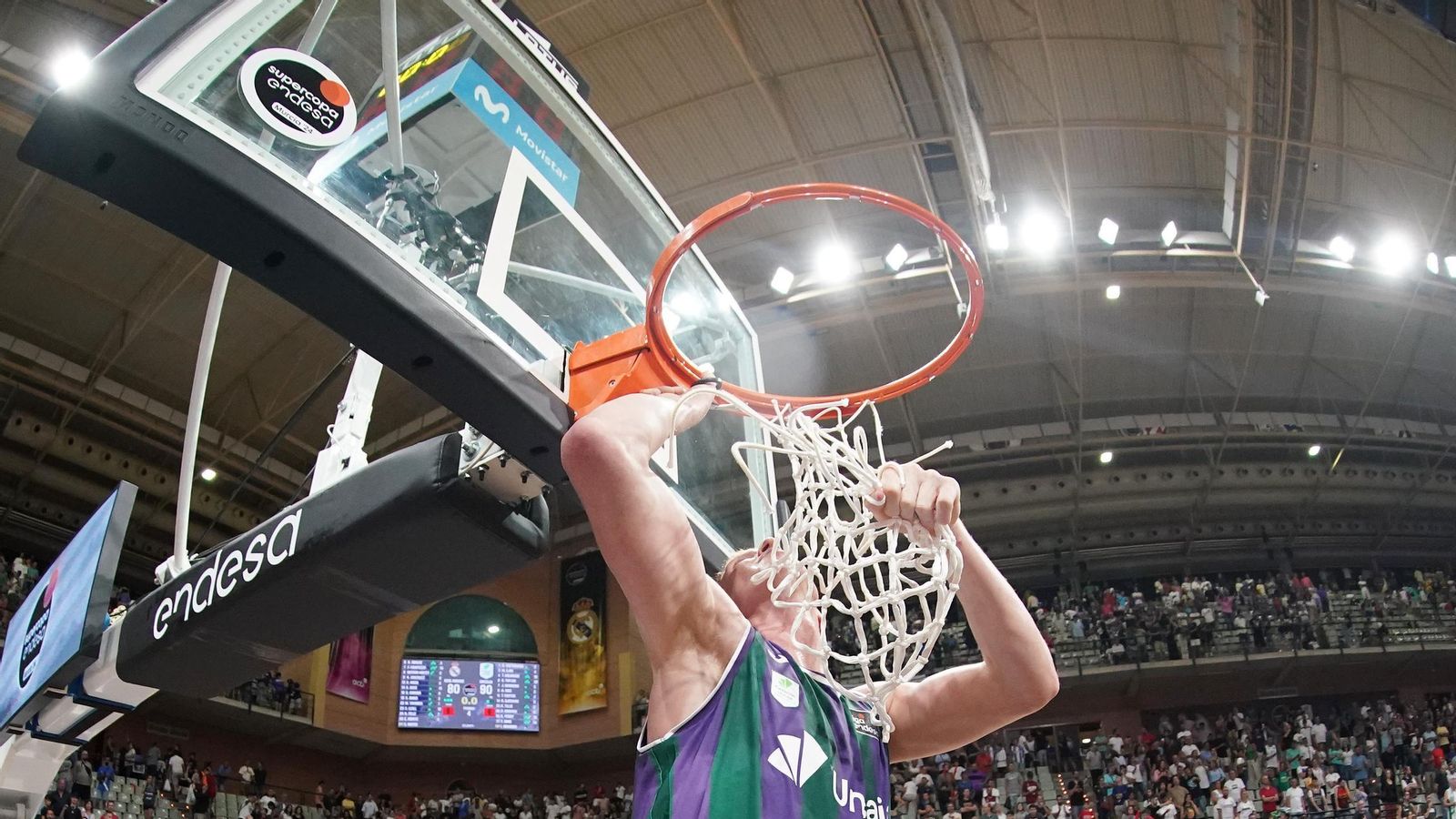 El Real Madrid - Unicaja, final de la Supercopa, en fotos