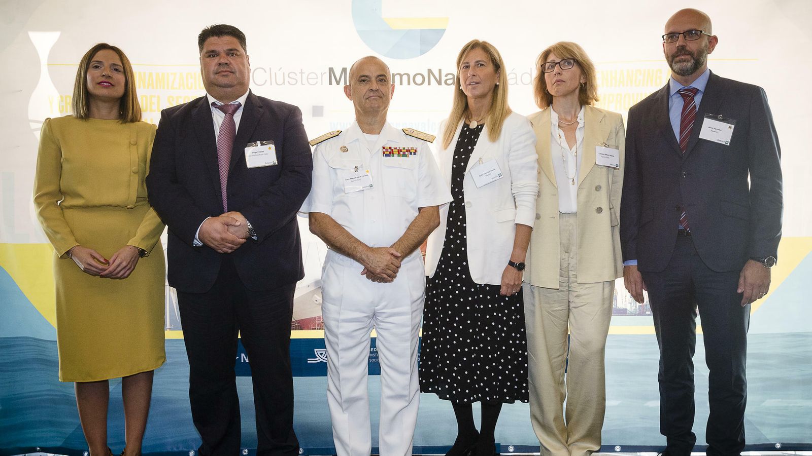 Representantes del clúster, Navantia y las administraciones en el encuentro.