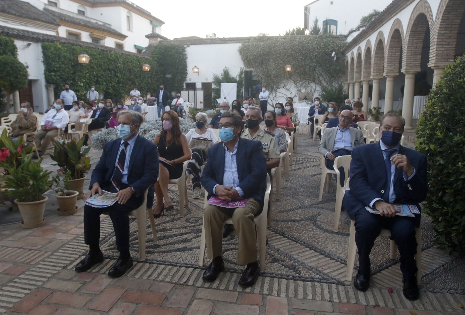 La presentación del libro 'Centenario de los Patios de Córdoba', en imágenes