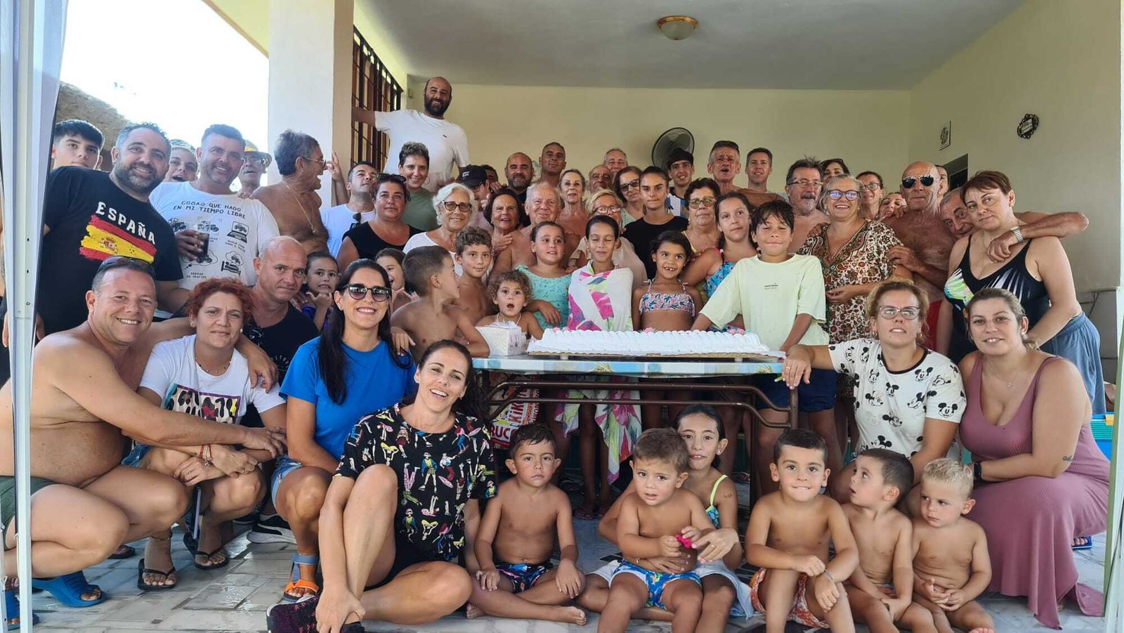 La gran familia Otero, reunida un año más para festejar la alegría de estar tan unidos como siempre.