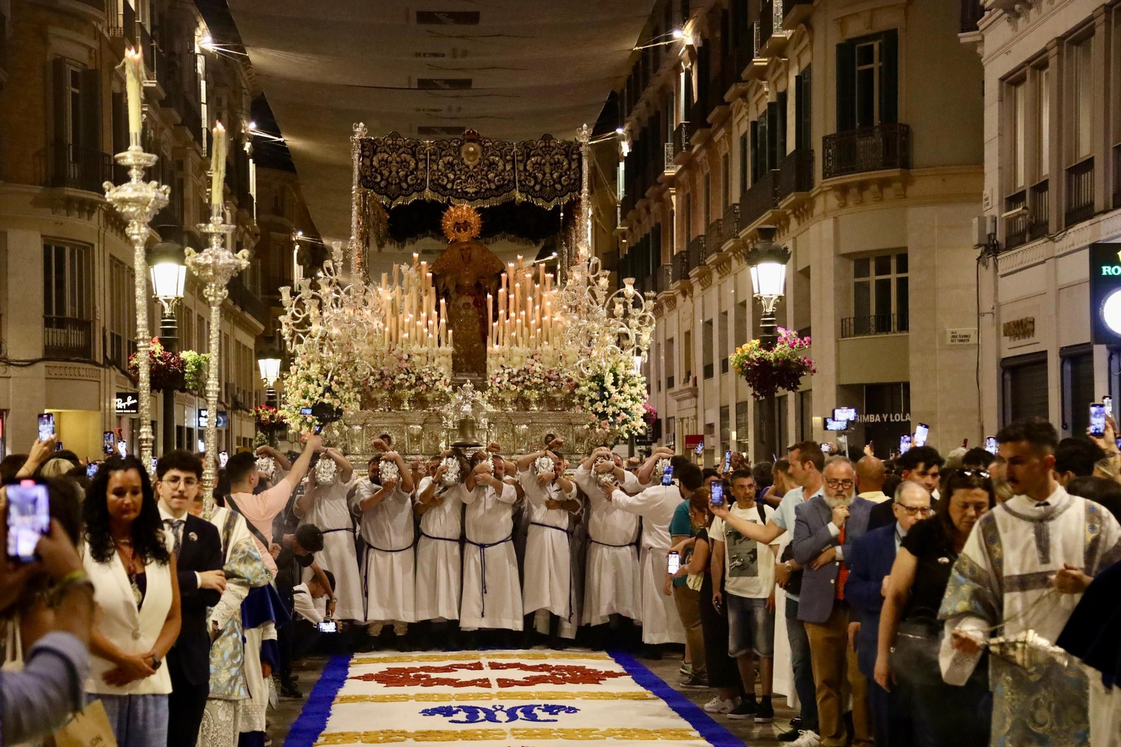 La procesión de la Virgen de la Paz, en fotos