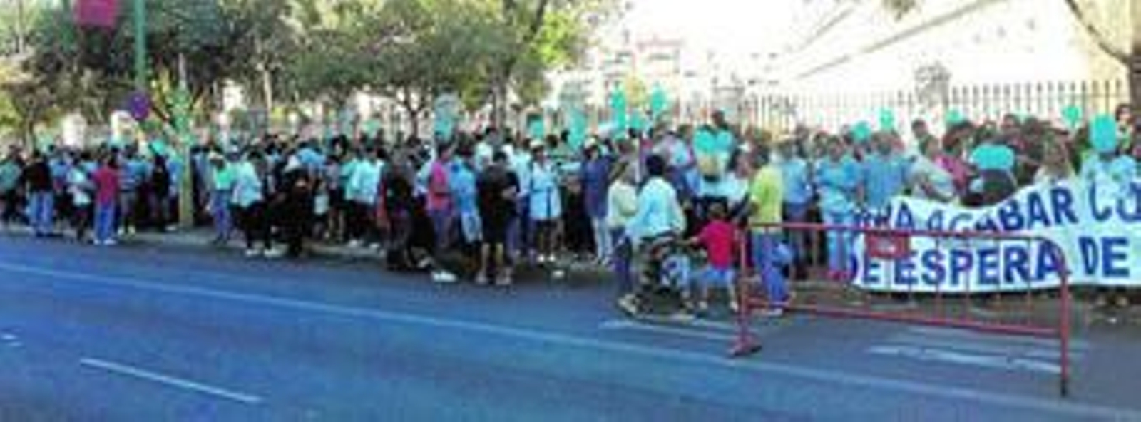 El comité intercentros cuantifica en más de 2.500 personas las asistentes ayer a la protesta de Sevilla, entre trabajadores de Pascual, familiares y demás simpatizantes.