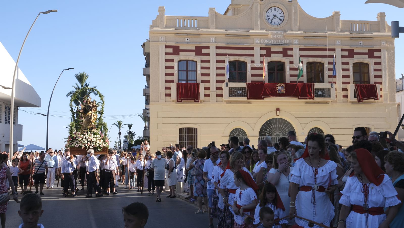 Imágenes de la procesión marinera de la Virgen del Carmen de Garrucha