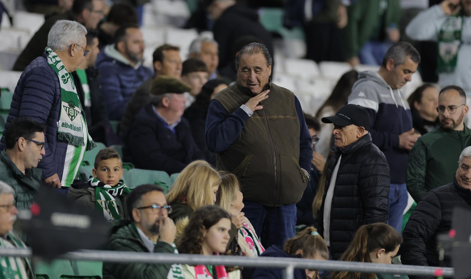 Búscate en las fotos del Betis - Real Sociedad