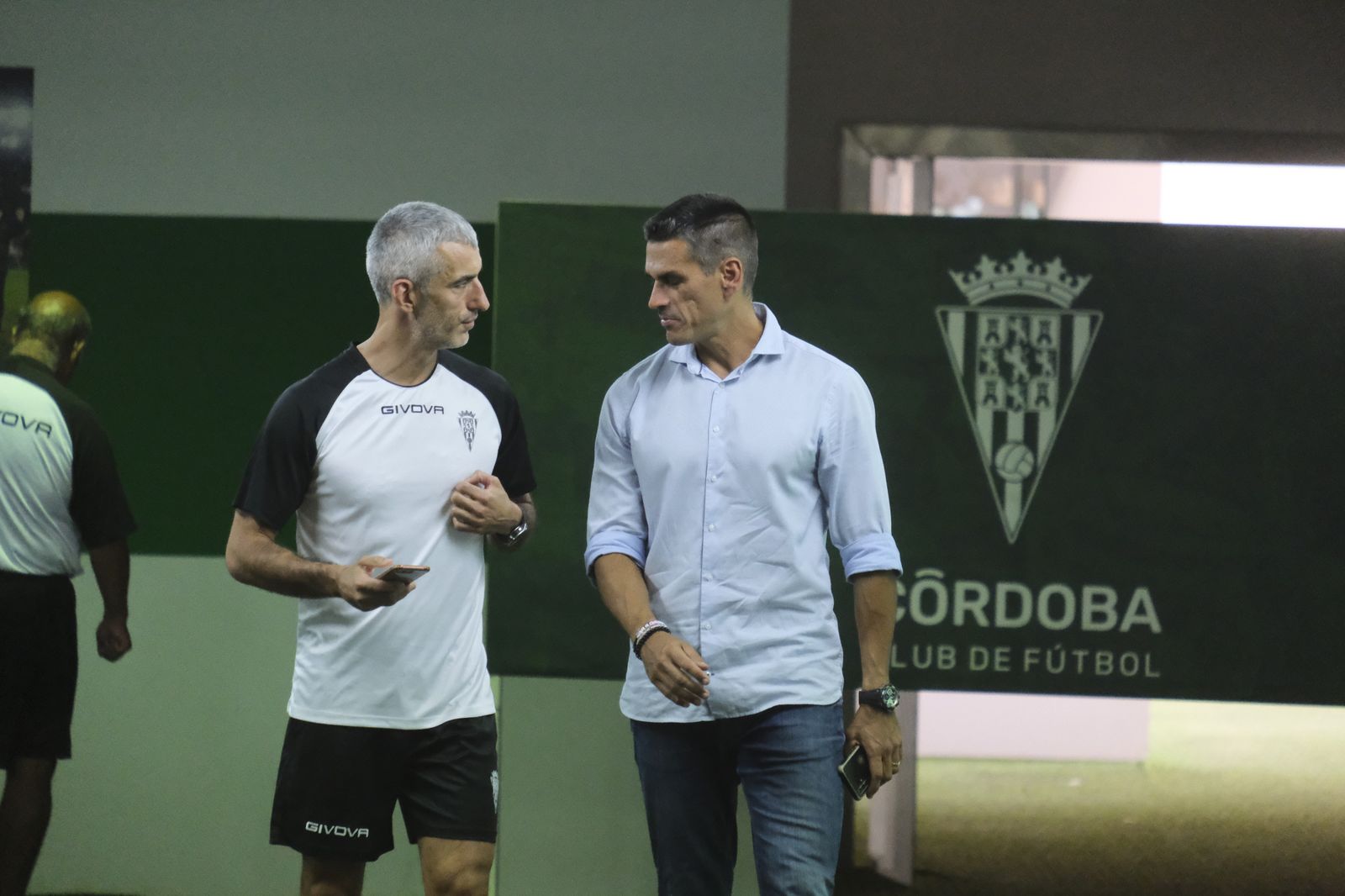 La presentación de Kuki Zalazar como jugador del Córdoba CF, en imágenes