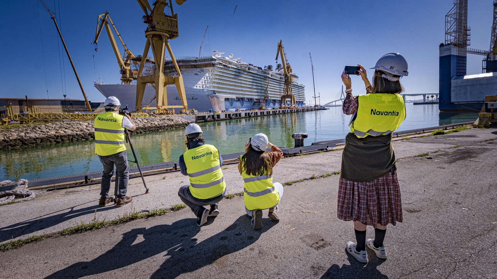 Las imágenes del interior del crucero 'Allure of the Seas' que se encuentra reparando en navantia Cádiz