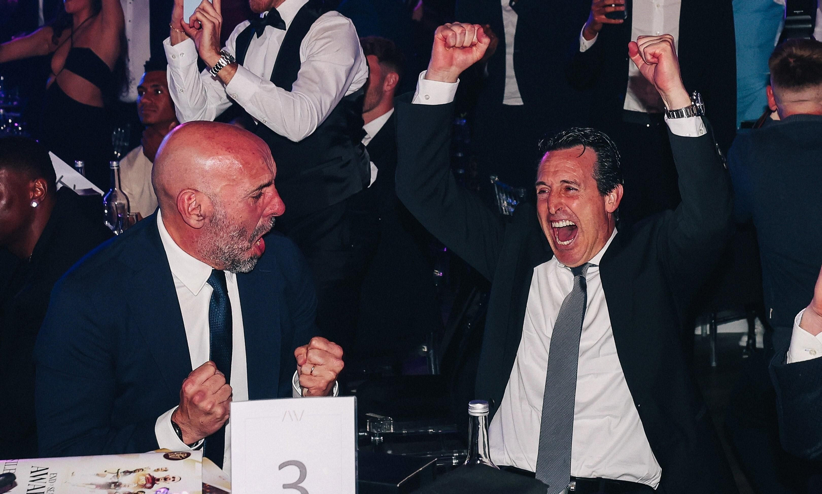 Monchi y Unai Emery celebran la cuarta plaza del Aston Villa