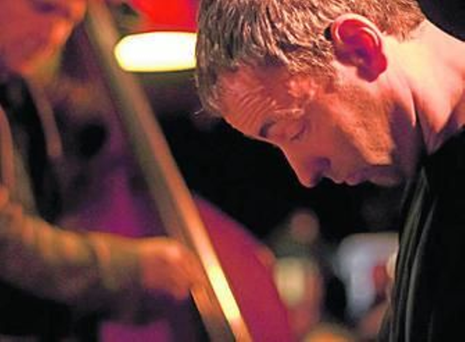 1. Horacio Albert en uno de sus conciertos. 2. La cantante de jazz Silvia Pérez Cruz.