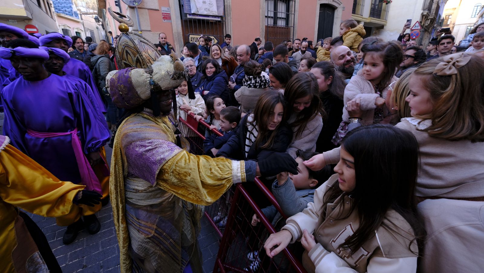 Fotogalería de la Cabalgata de Reyes Magos en Almería