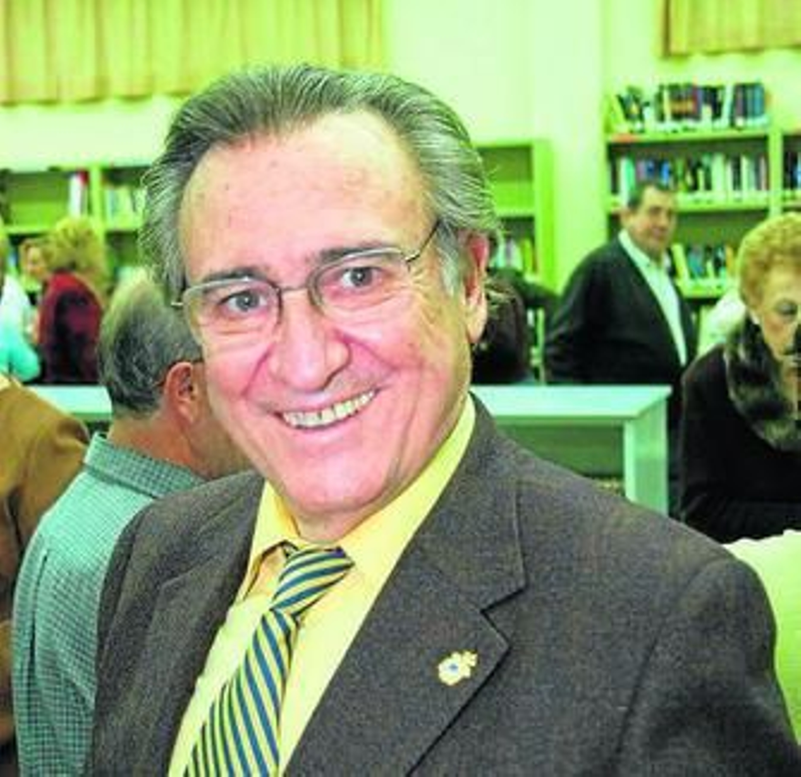 Manolo Escobar no para de cantar a sus 78 años.