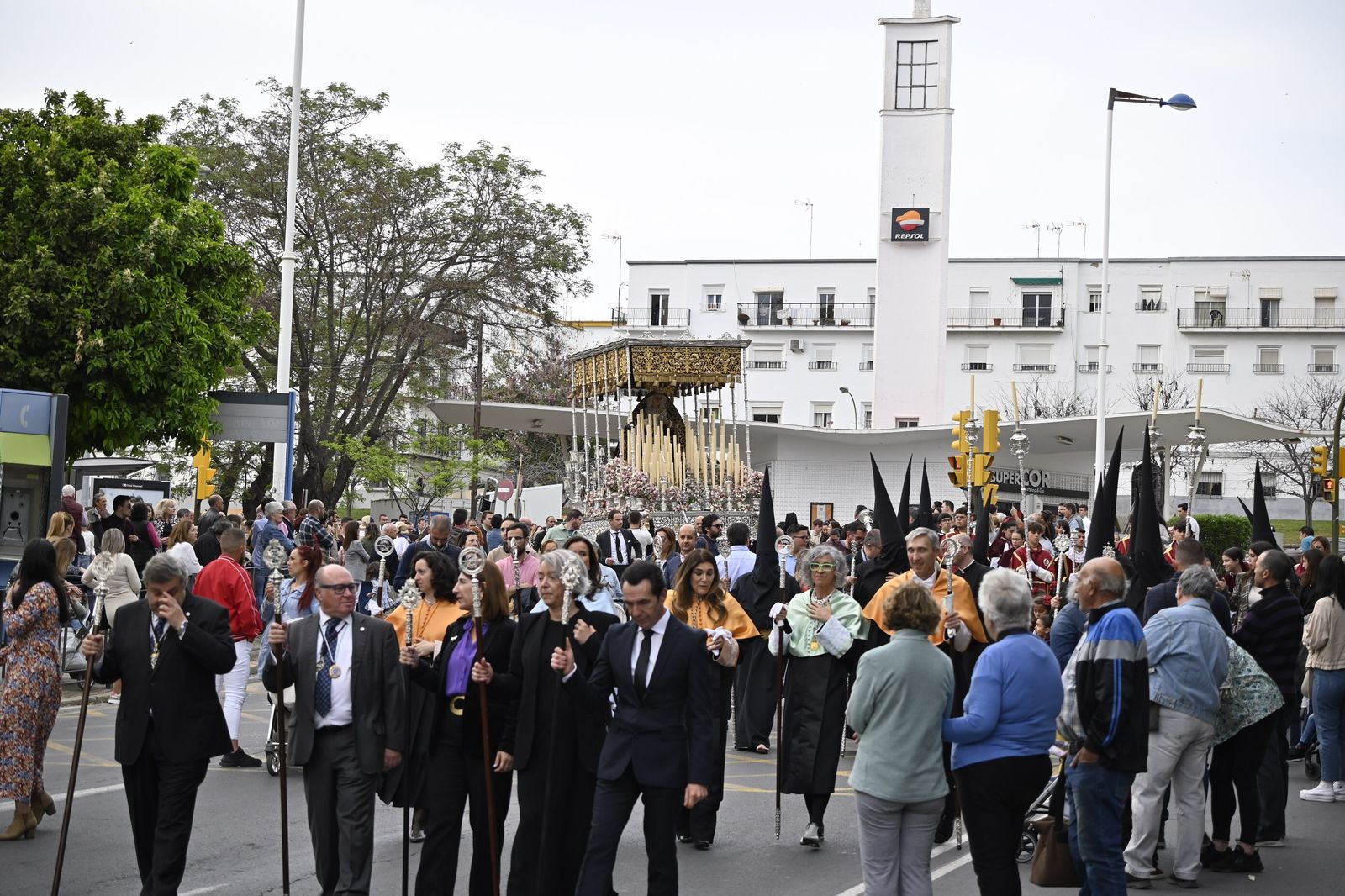 Martes Santo: Hermandad de Los Estudiantes, Huelva
