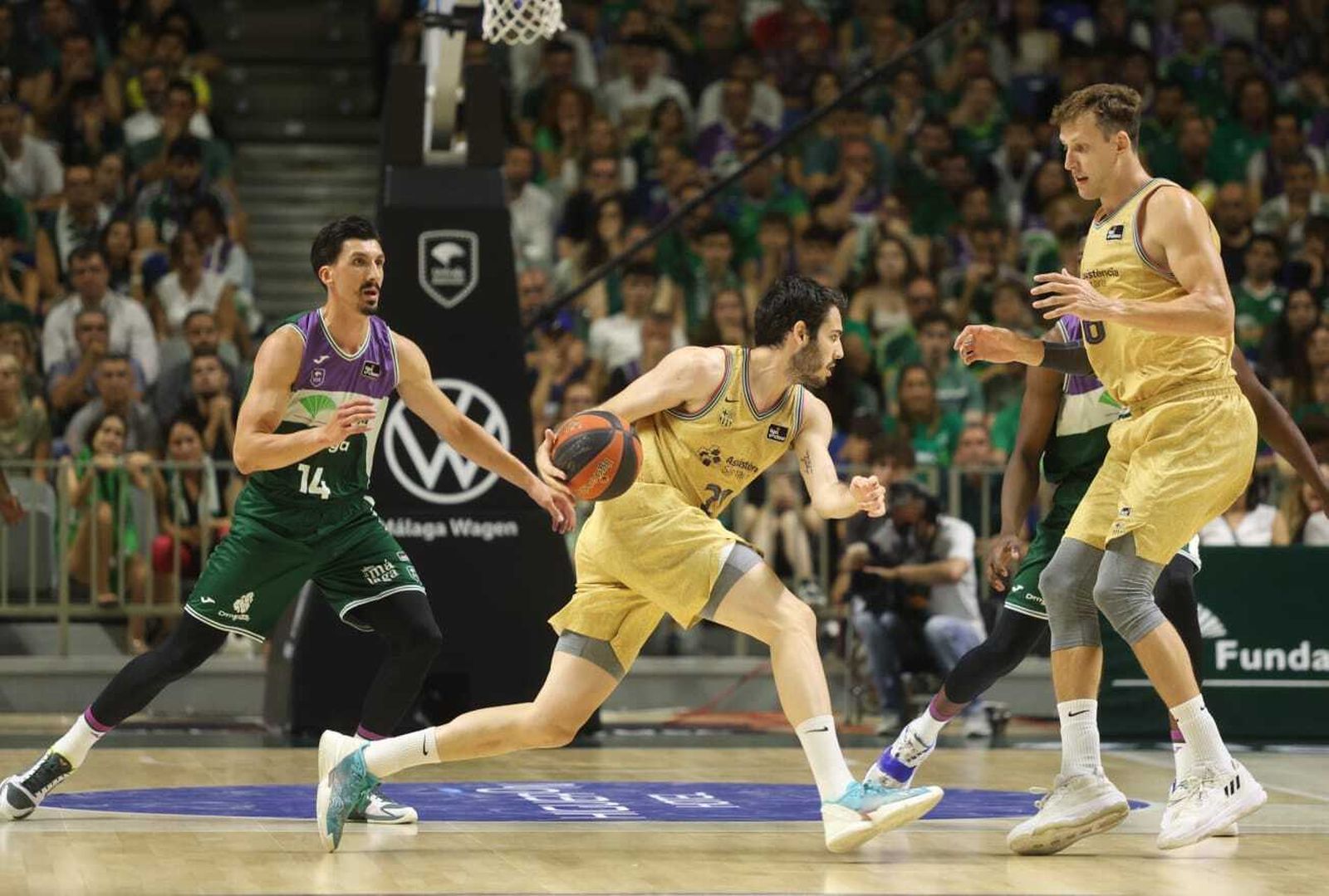 El Unicaja-Barcelona, en fotos