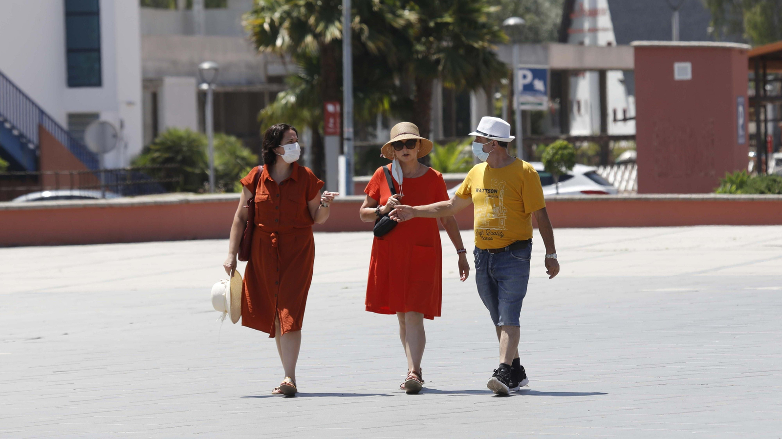Las fotos del primer día sin mascarilla obligatoria en el Campo de Gibraltar