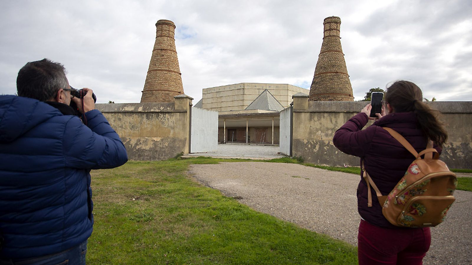 Presentación del proyecto de ampliación del Centro Andaluz de Arte Contemporáneo con la rehabilitación del Pabellón del Siglo XV, edificio que se incorpora a las instalaciones del CAAC.