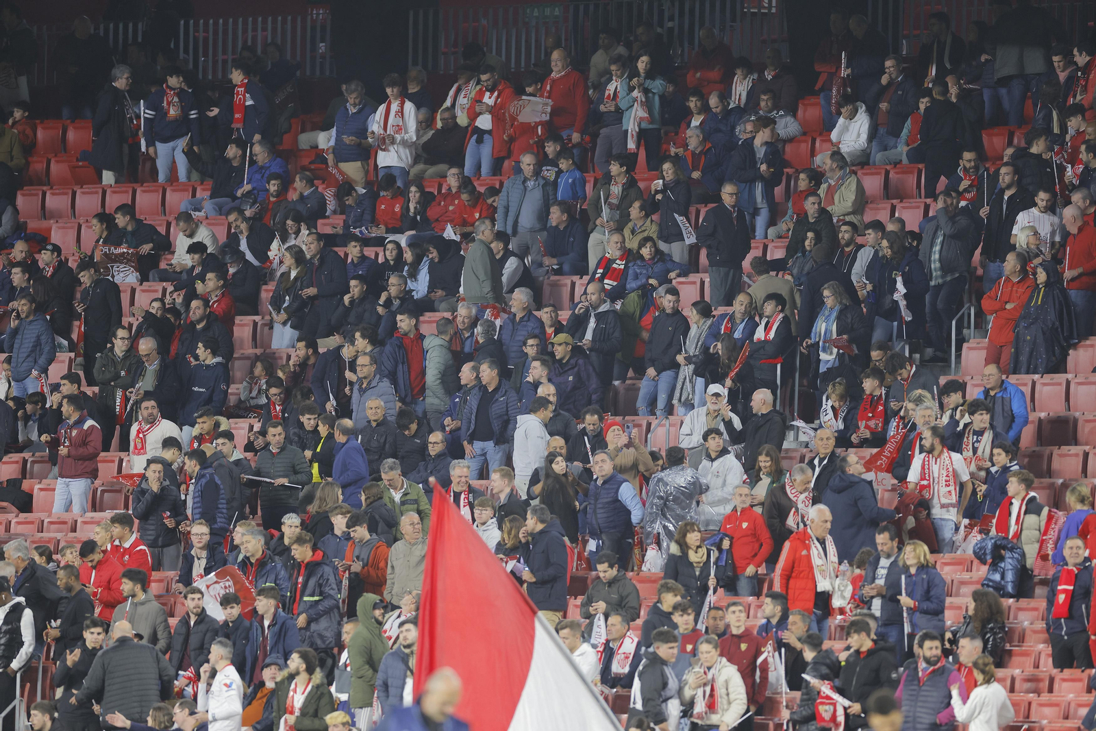 Búscate en las fotos del Sevilla Fc- PSV