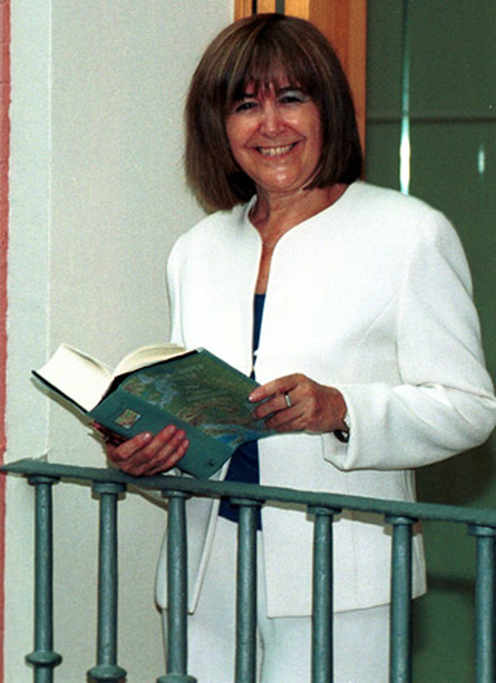 Ignacio Padilla e Isabel Cintas, premios Alvar y Domínguez Ortiz