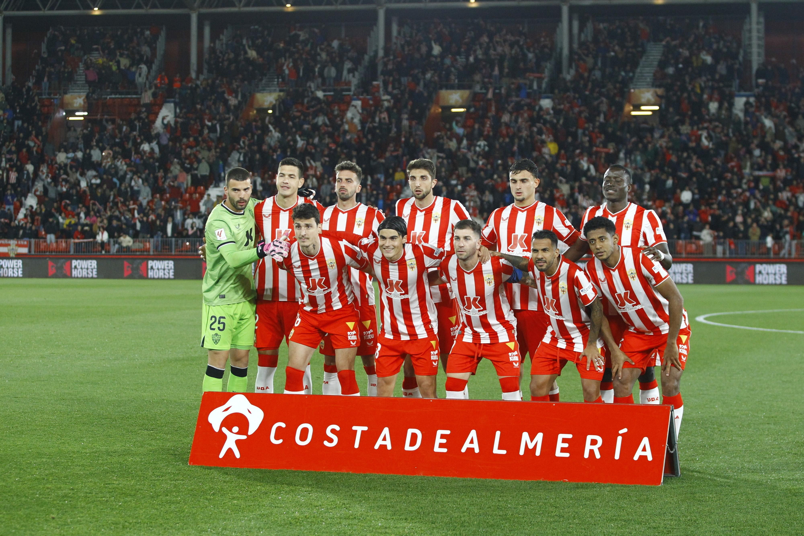 Las mejores imágenes del partido de fúbol U.D. Almería-Sevilla F.C.