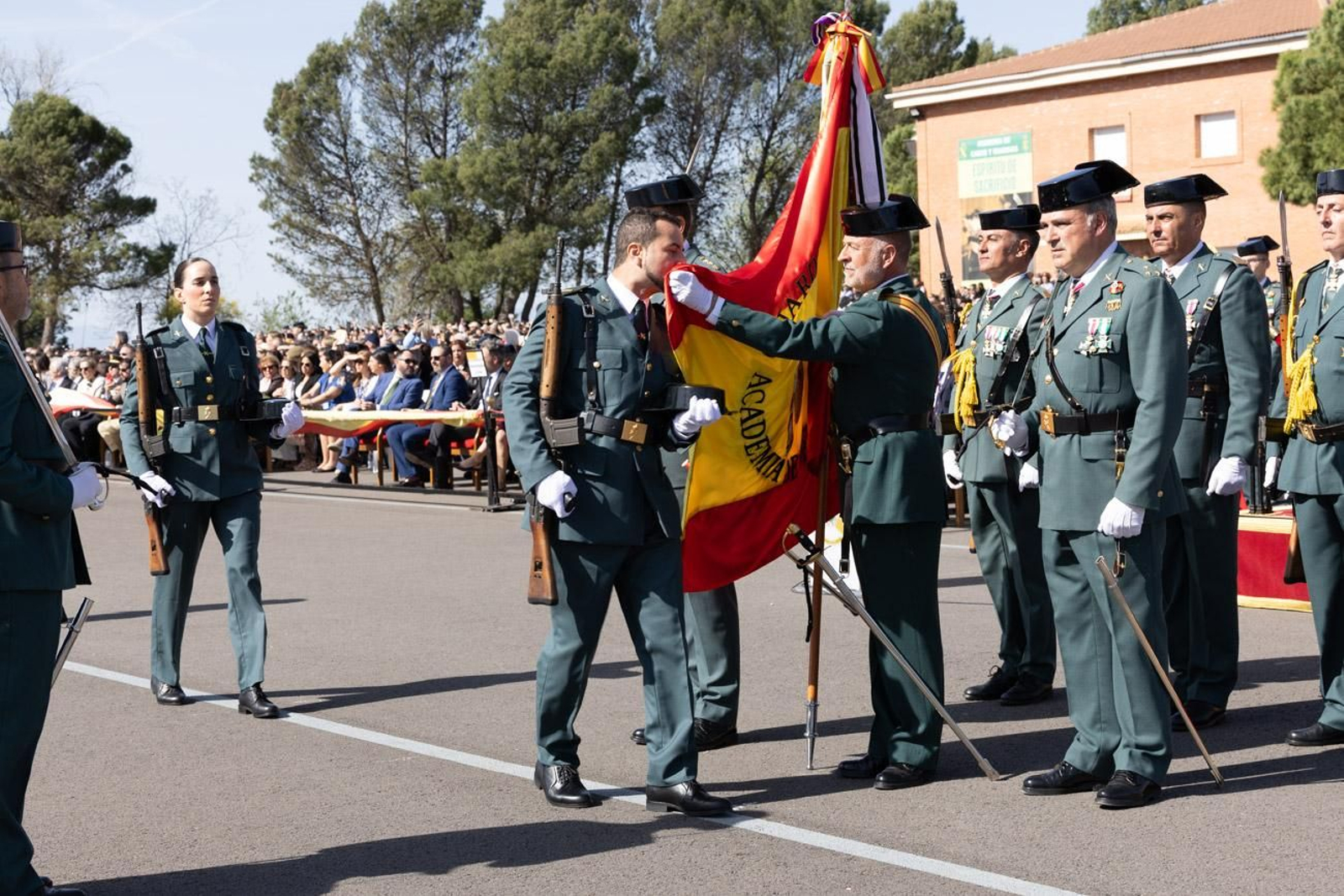 Acto de jura de bandera de la 130ª promoción de guardias civiles de la Academia de Baeza