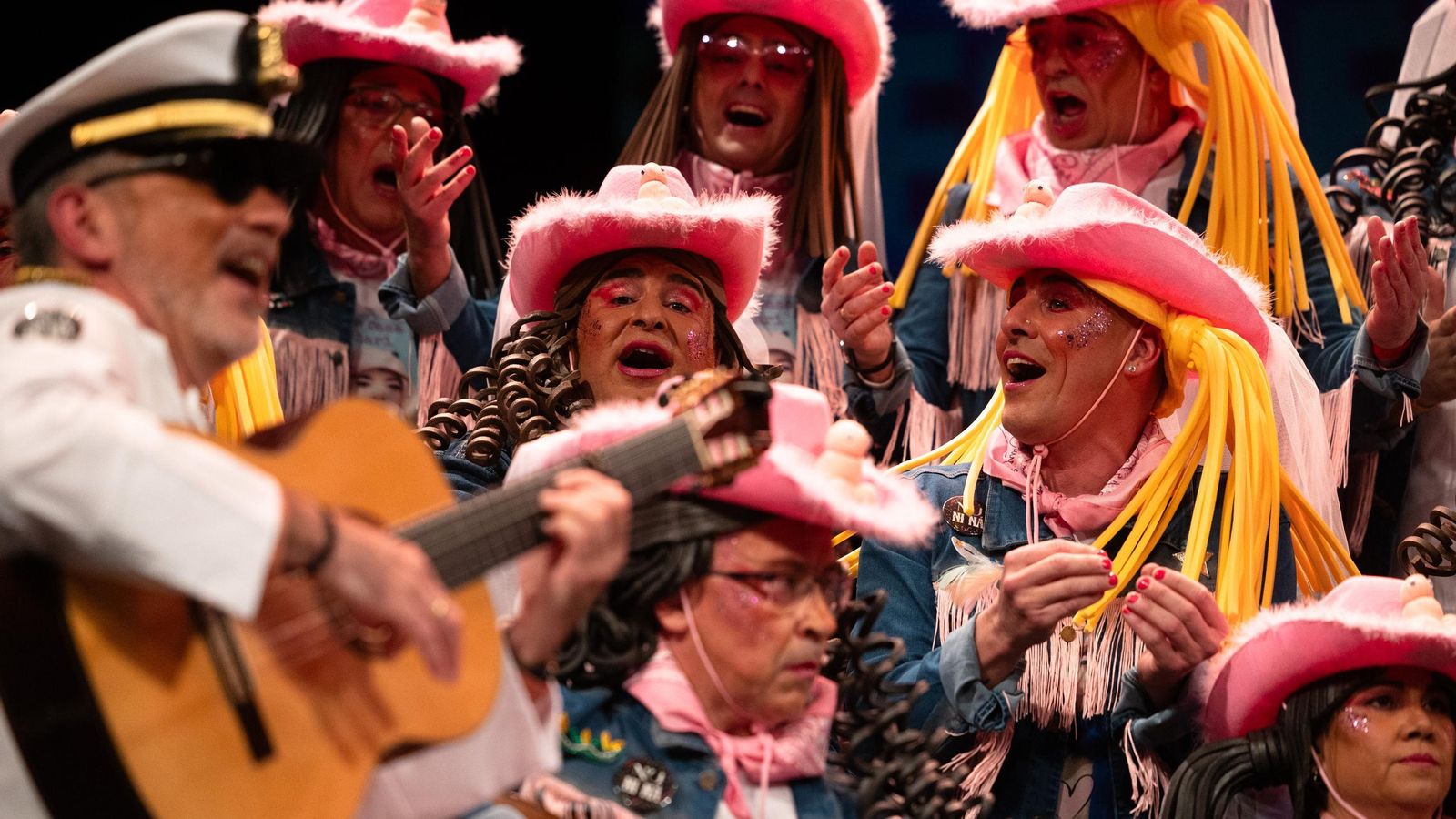 Búscate entre las mejores imágenes de la vigésimo primera sesión de preliminares del COAC 2025