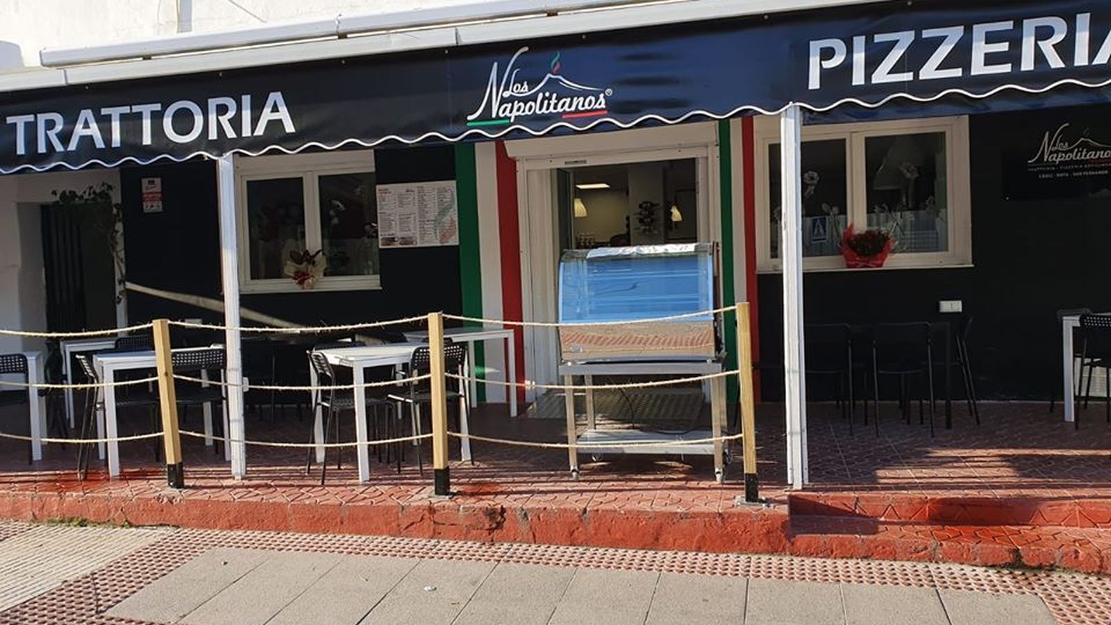 Local de Los Napolitanos en San Fernando