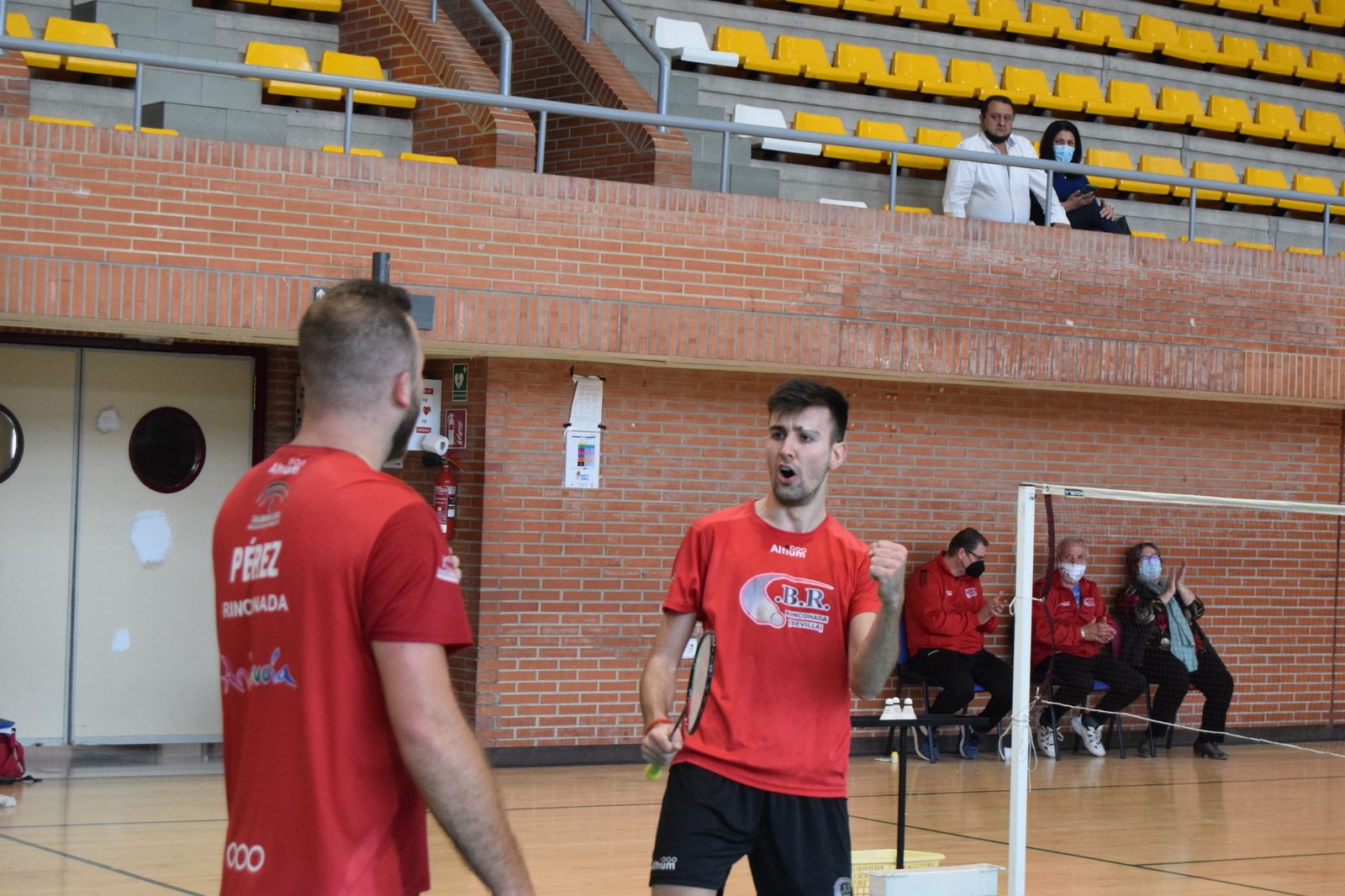 Carlos Piris y Jaume Pérez celebran un punto del Rinconada.