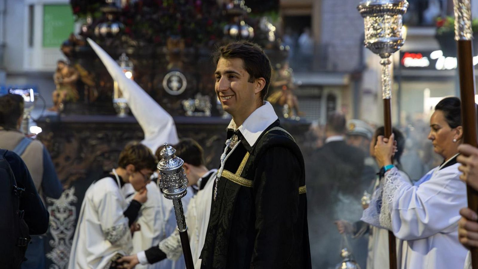 Los jiennenses se recrean con la cofradía de los Estudiantes un nuevo Lunes Santo