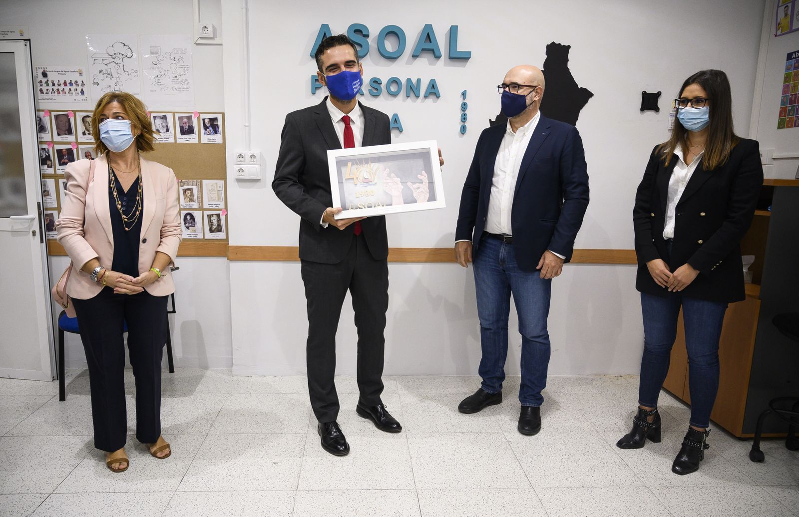 La asociación de sordos  premia al alcalde por su trabajo en favor de la accesibilidad universal