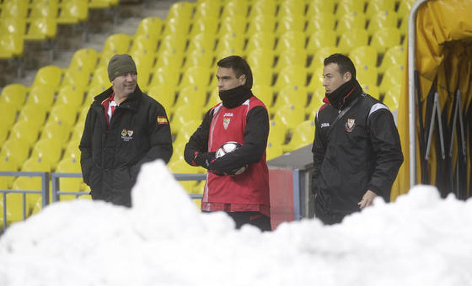 Duscher sujeta un balón.

Foto: Antonio Pizarro