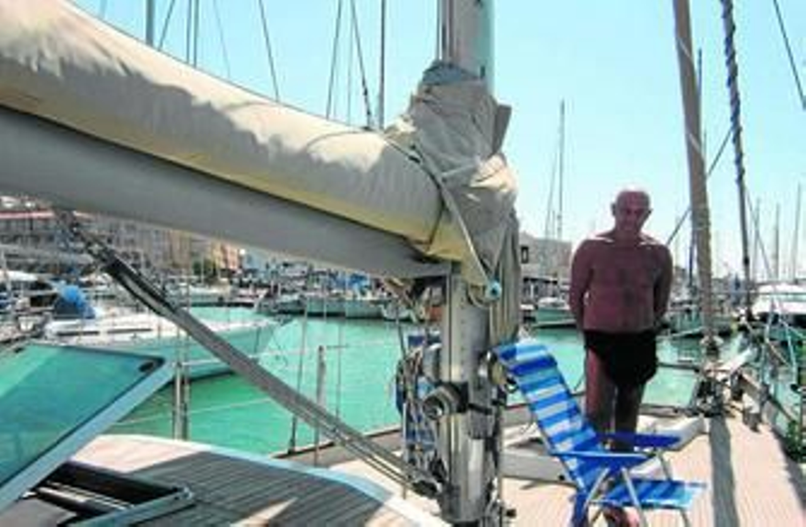 Los secretos de vivir en un barco amarrado en el Puerto de Almerimar