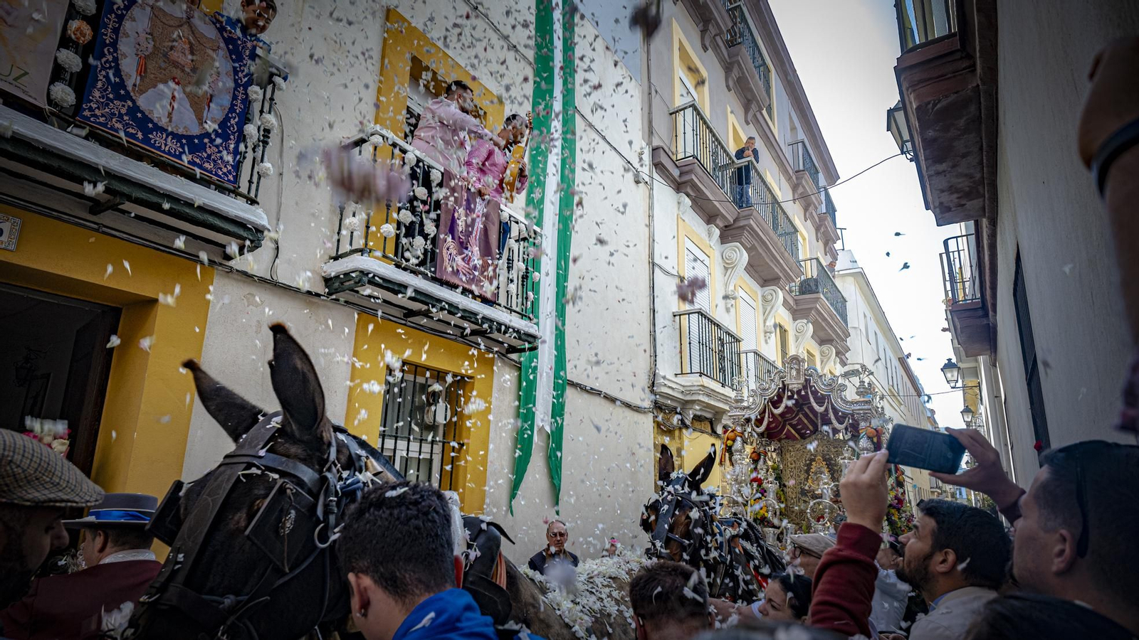 Salidad de la Hermandad del Rocio de Cádiz