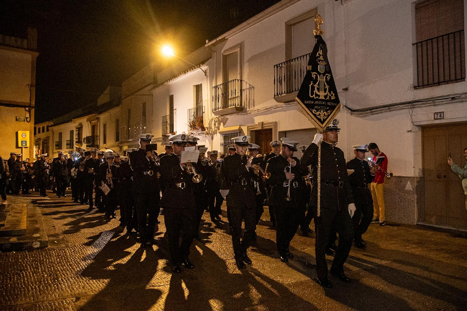 Lunes Santo en Montilla: La procesión del Cristo del Perdón, en imágenes Lunes Santo en Montilla: La procesión del Cristo del Perdón, en imágenes