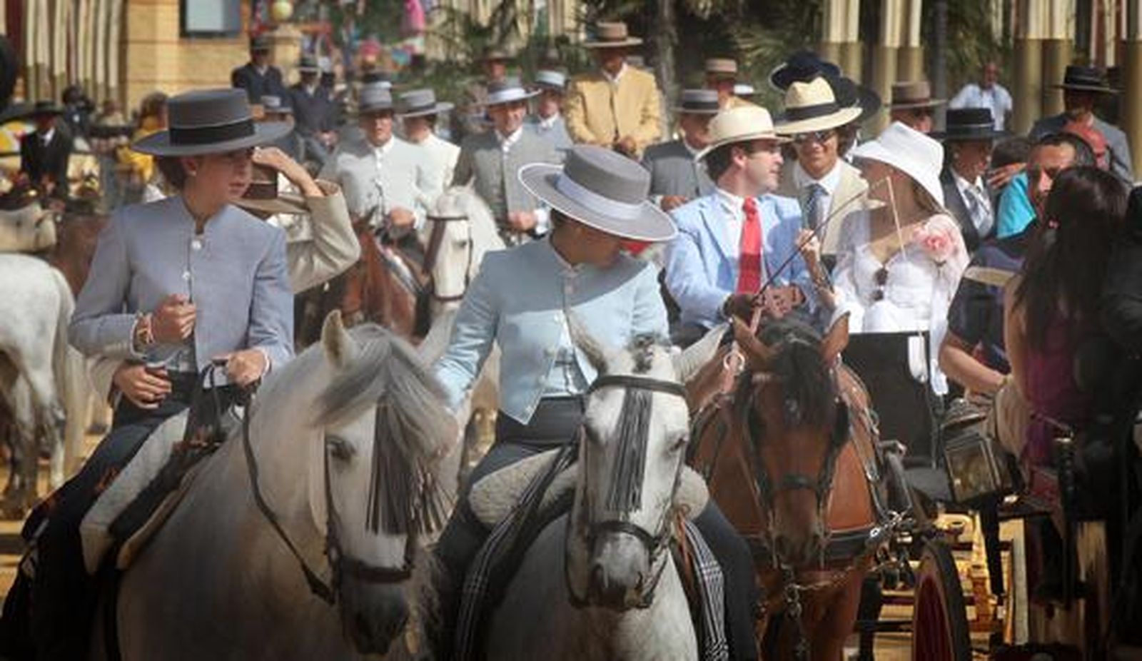 Un día de mucha calor sirve de prólogo a las últimas horas de celebración en el recinto Ferial

Foto: Miguel Angel Gonzalez