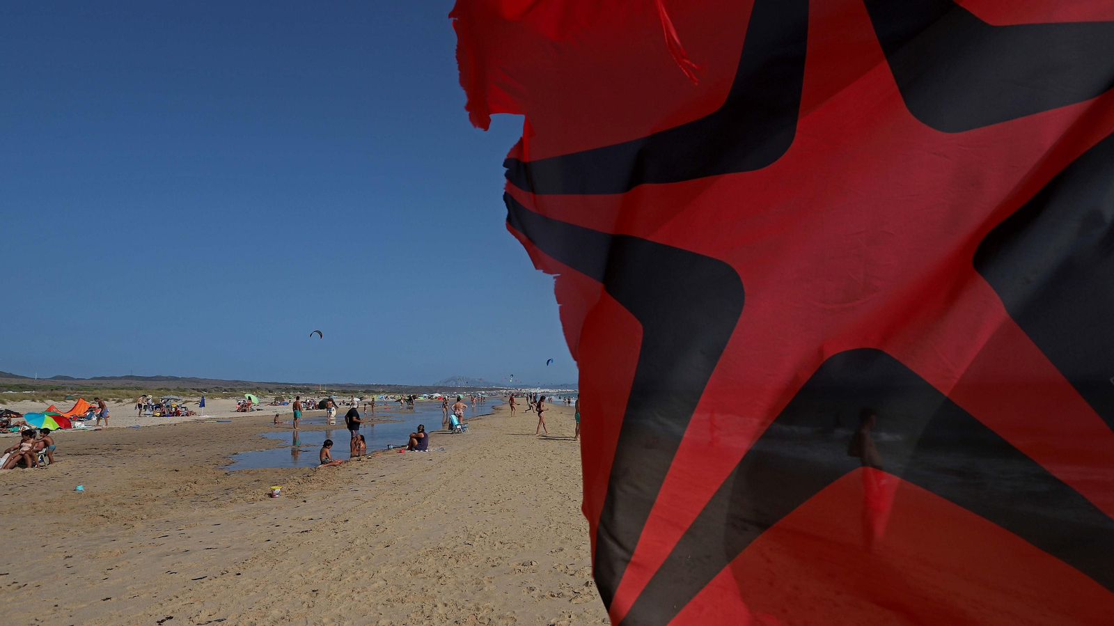 El calor llenas la playas el primer fin de semana de agosto