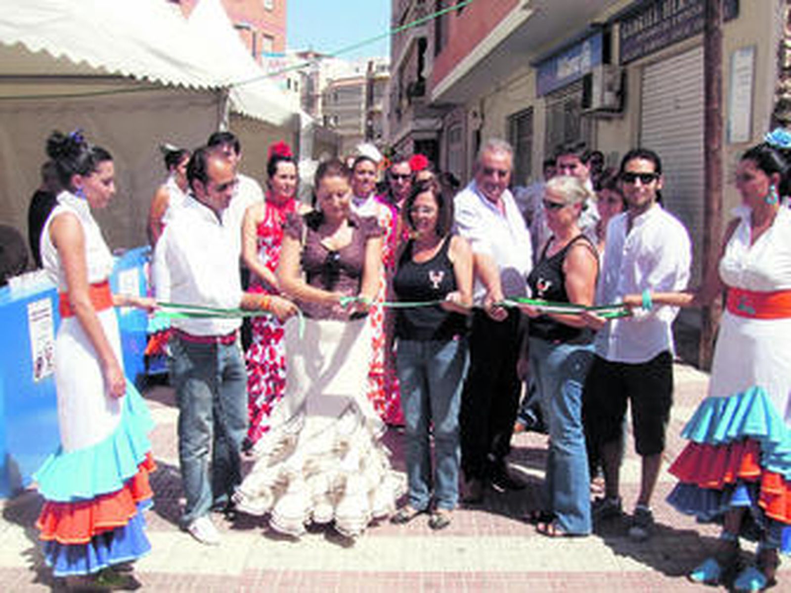 Inauguración de la Feria Sabores de Adra, una novedad que se ha incorporado al programa festivo.