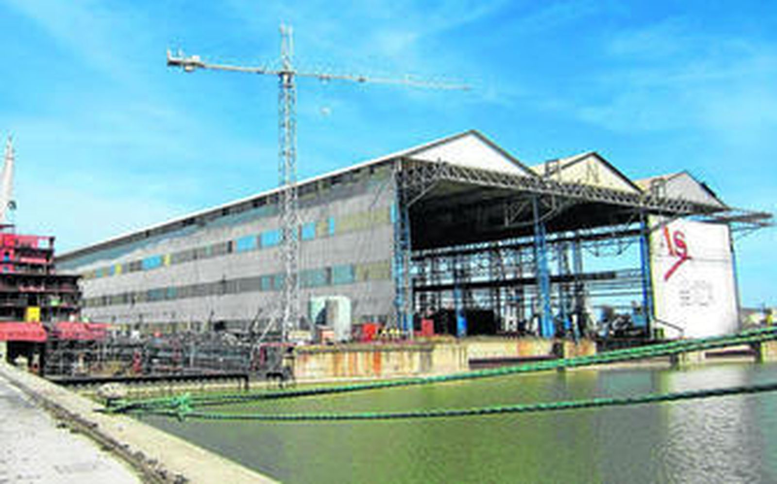 Tecade ocupará en estos 15 años una de las tres gradas de los Astilleros de Sevilla.