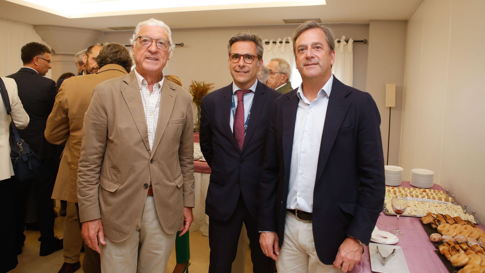 Fotos del Desayuno Coloquio de Europa Sur y el Propeller Club de Algeciras con Benito Núñez Quintanilla