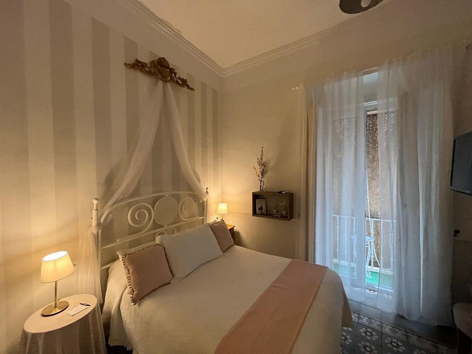 Las imágenes del Palacete de la calle Vea Murguía en Cádiz