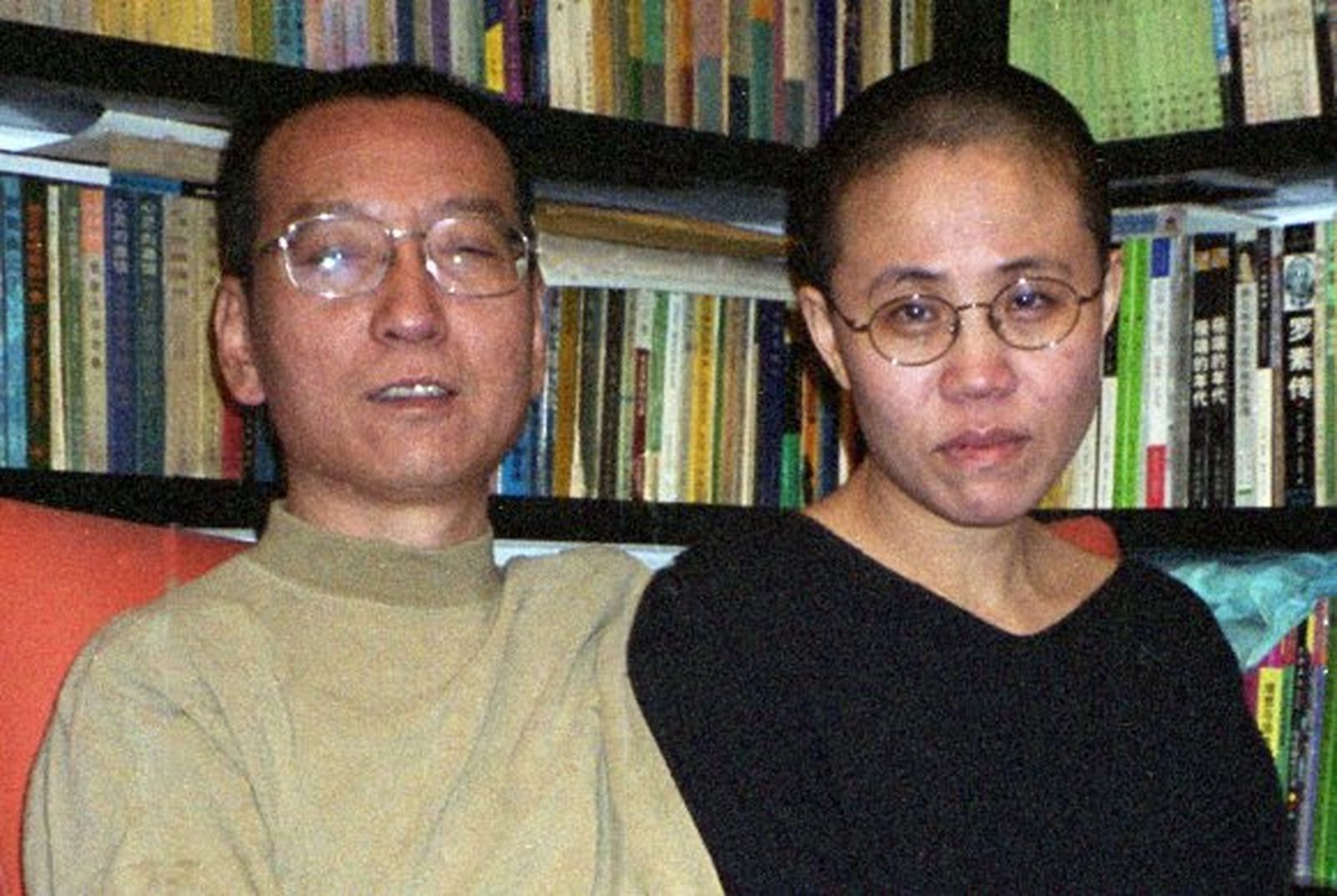 La mujer de Liu Xiaobo denuncia que lleva dos días bajo arresto domiciliario