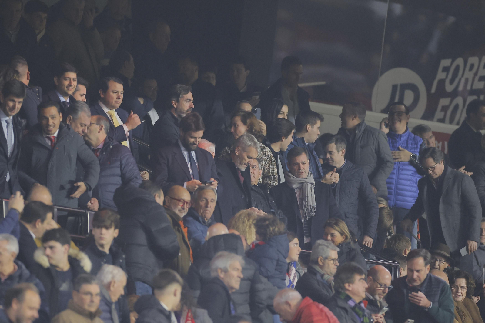 Búscate en las fotos del Sevilla-Alavés