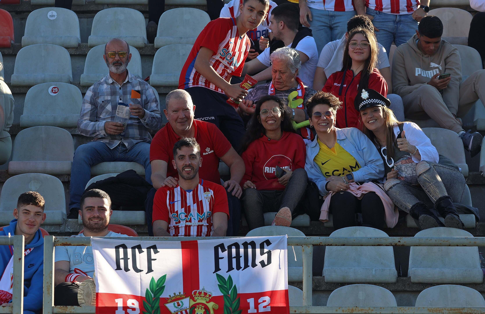 Búscate en el Nuevo Mirador durante el Algeciras - Real Madrid Castilla de Primera Federación