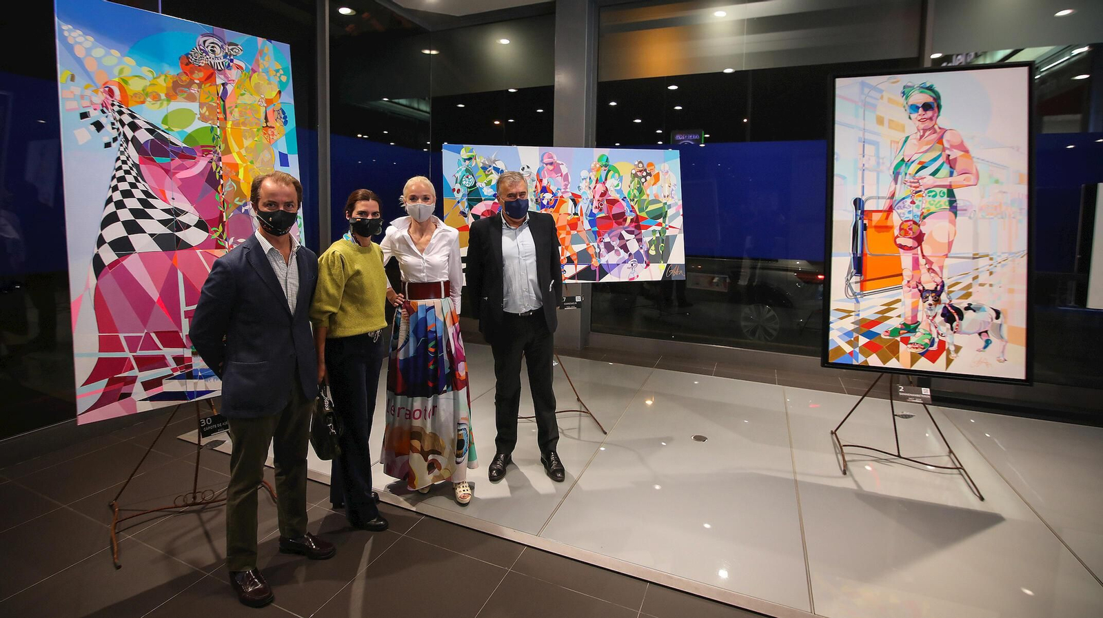 Un momento de la inauguración de la muestra ‘Fénix-Proyecto 15’ en Solera Motor de Jerez.