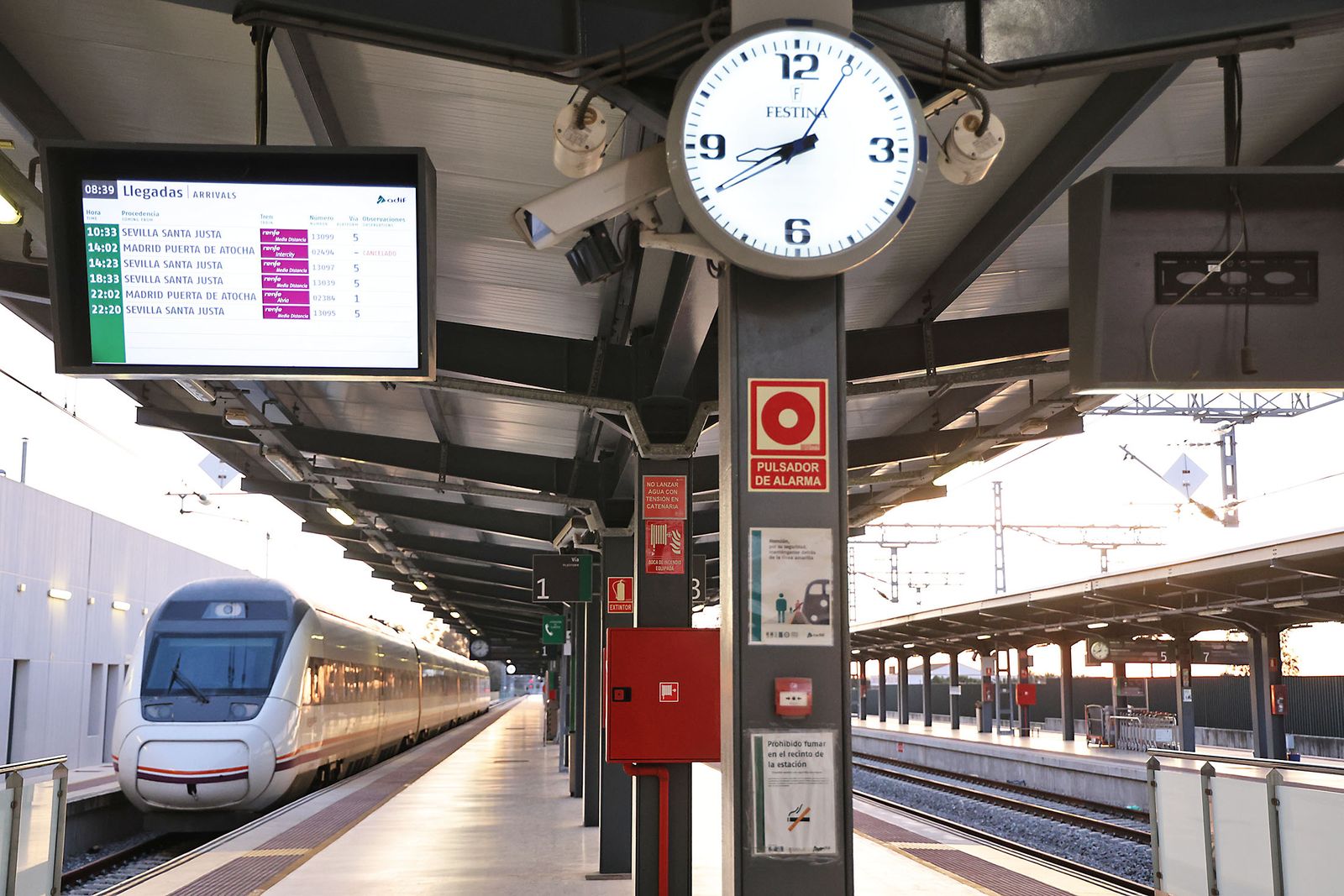 La estación de Huelva la mañana siguiente del trágico accidente