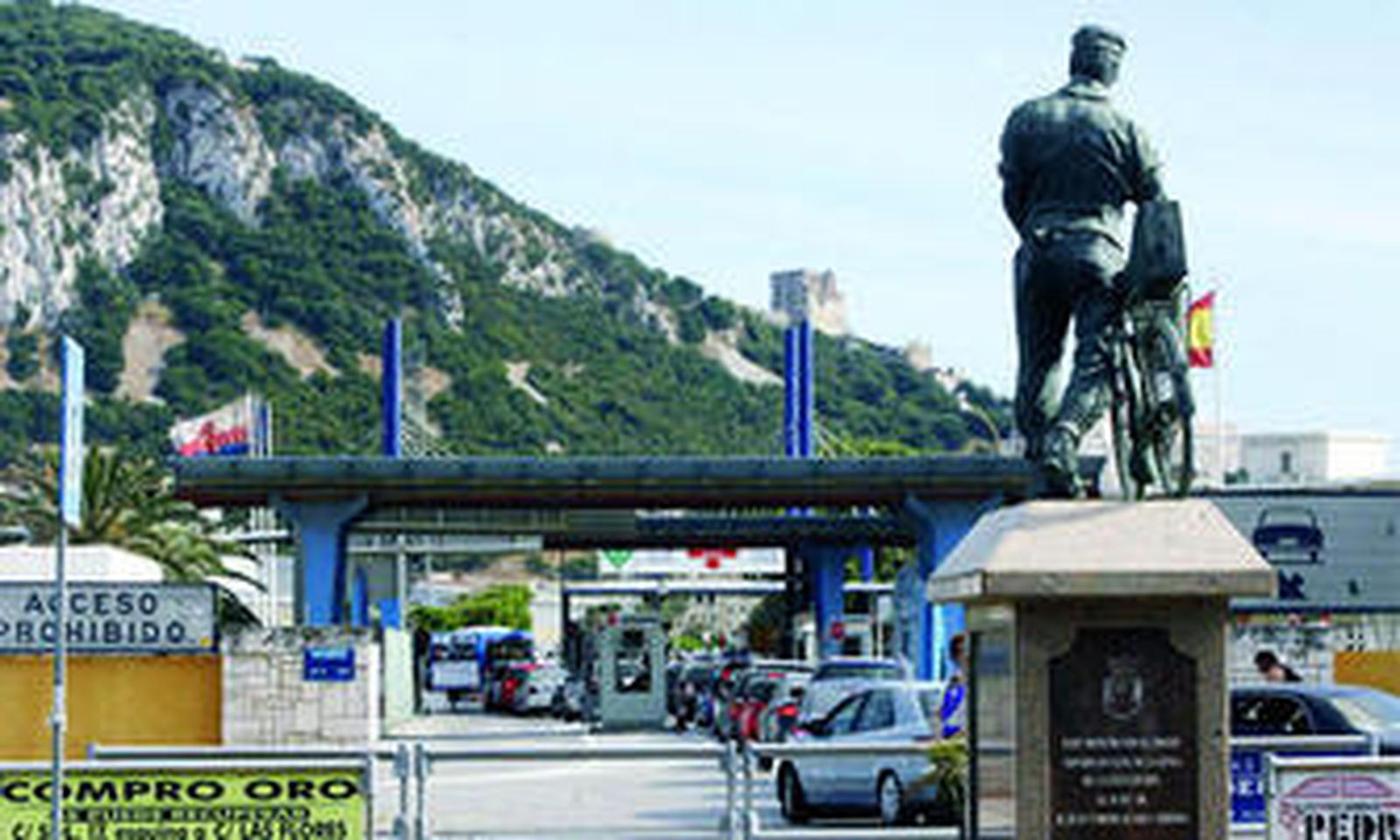 Imagen de la Aduana que separa Gibraltar y La Línea de la Concepción.