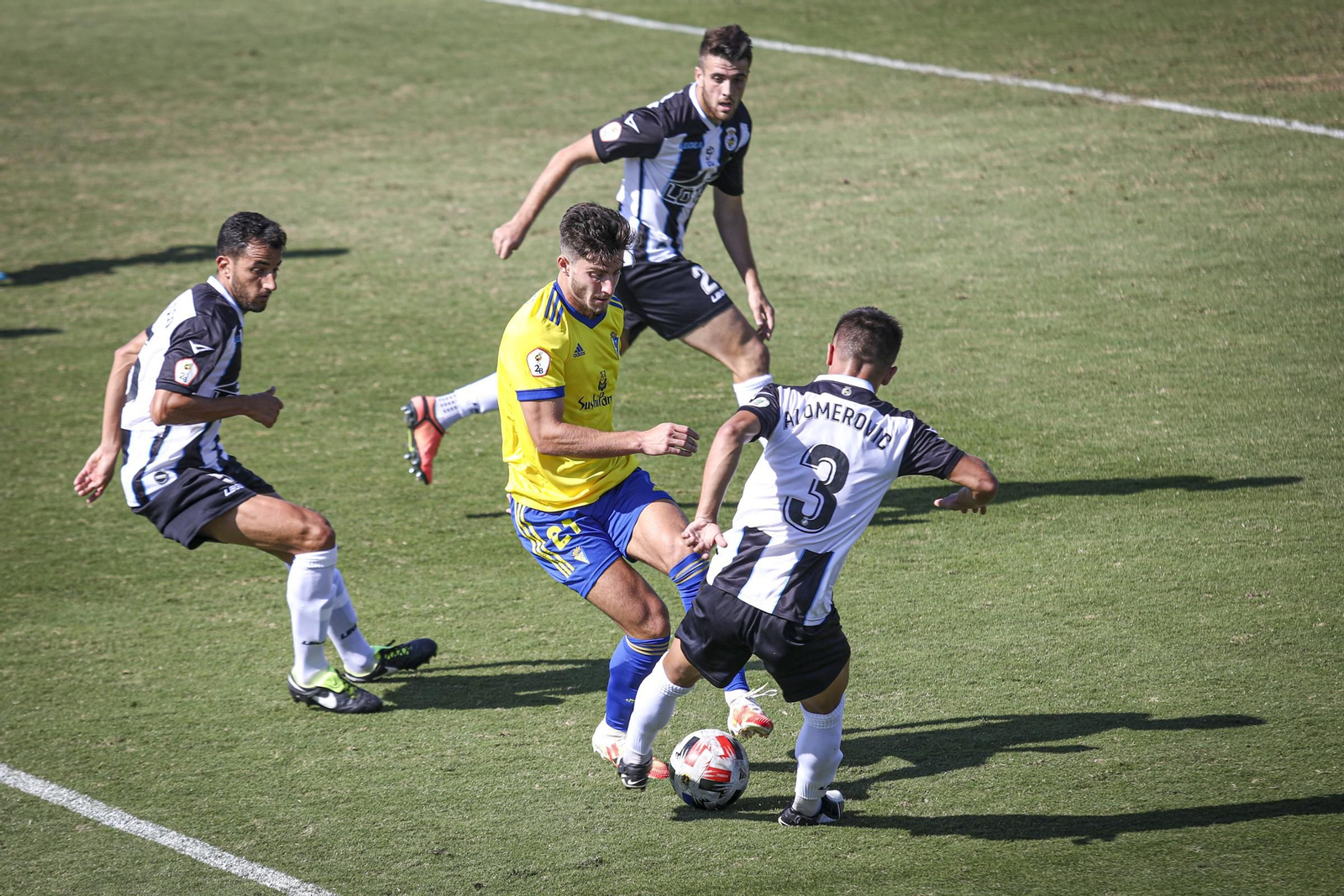 Las mejores fotos del Cádiz B-Real Balompédica (1-2)