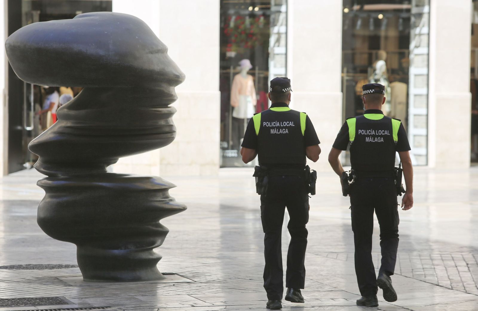 Dos policías locales en Málaga.