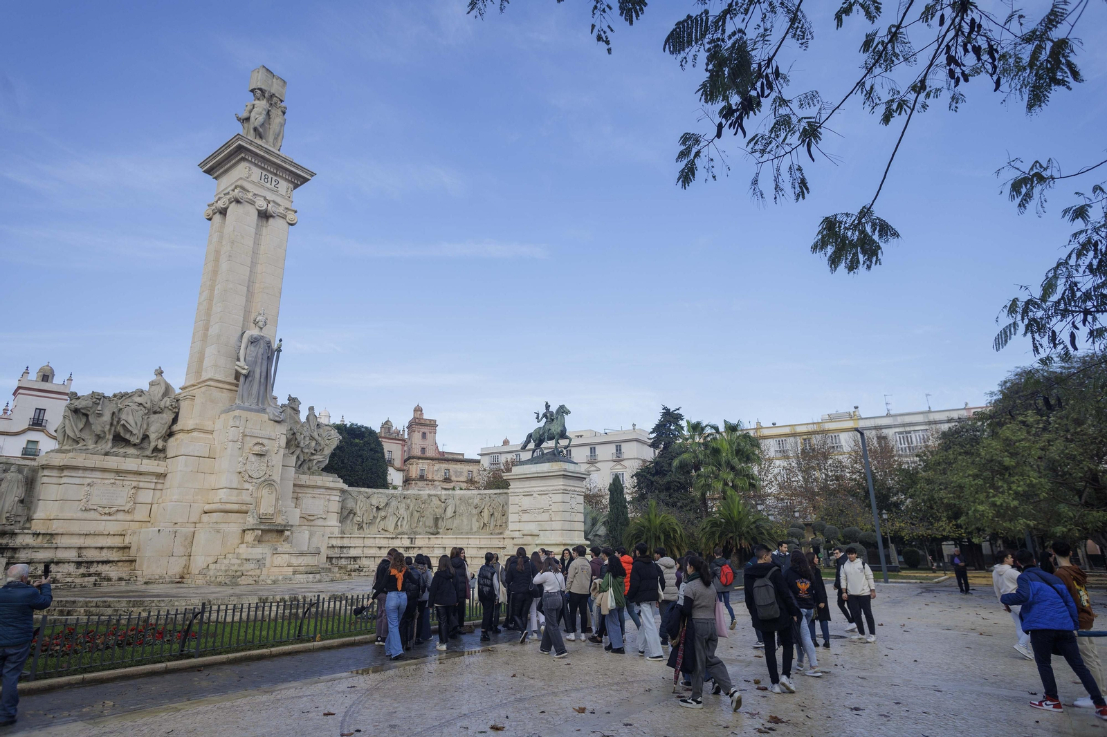 Las imágenes de la apertura de la nueva plaza de España. Las imágenes de la apertura de la nueva plaza de España.